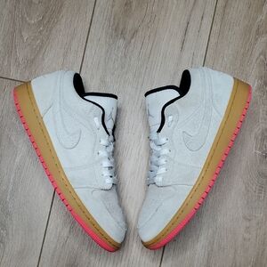 Jordan 1 Low White Gum Hyper Pink Men's - 553558-119